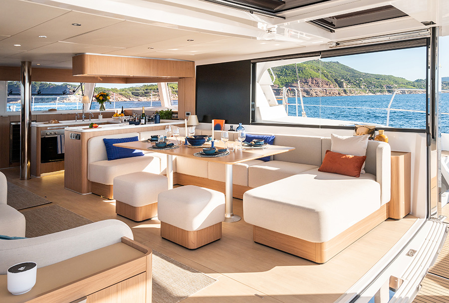 9 Motivi per Scegliere un Catamarano invece di un Appartamento per la Tua Vacanza sull'Adriatico